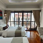 Lanna Oriental Hotel