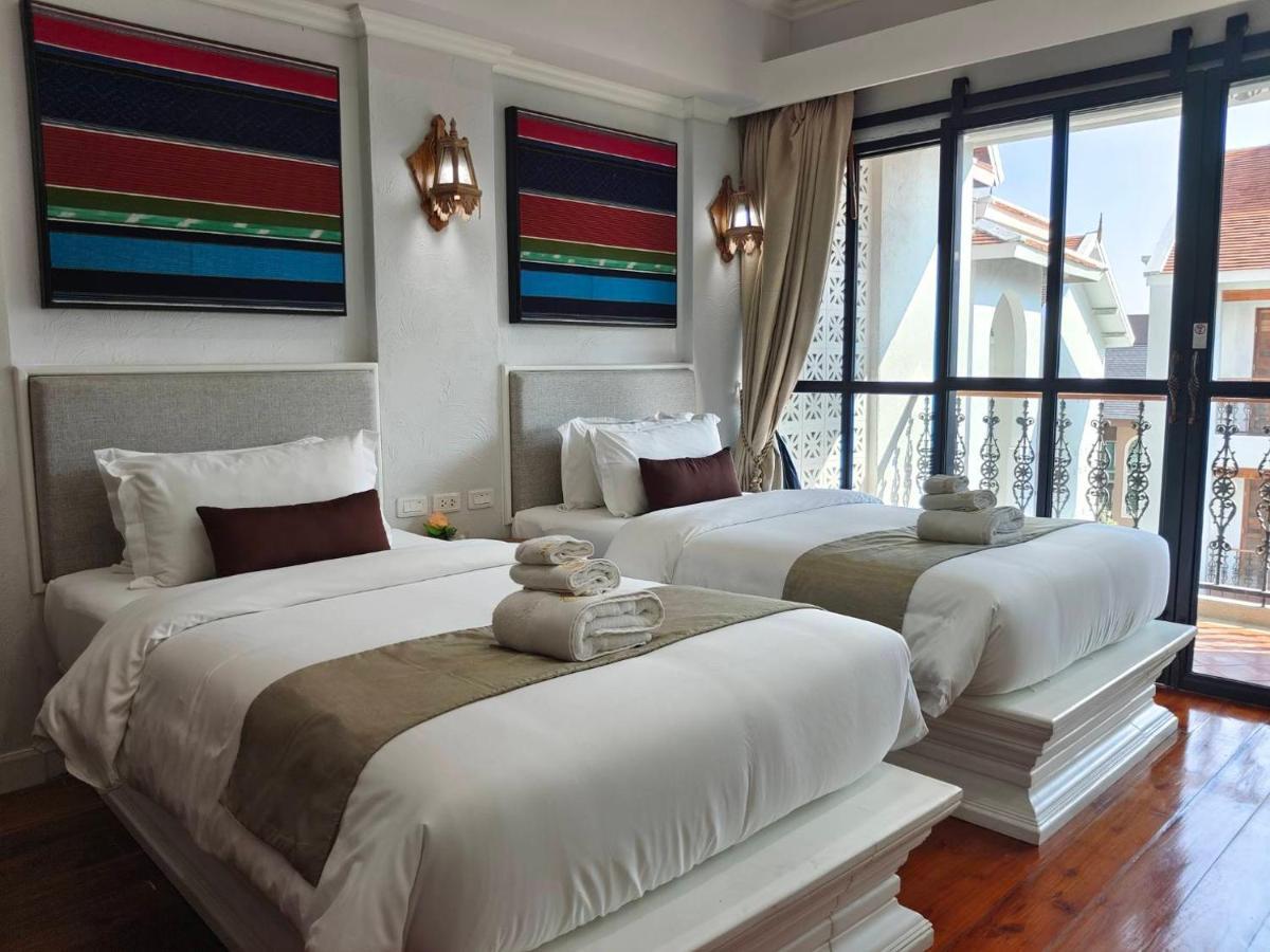 Lanna Oriental Hotel 4*